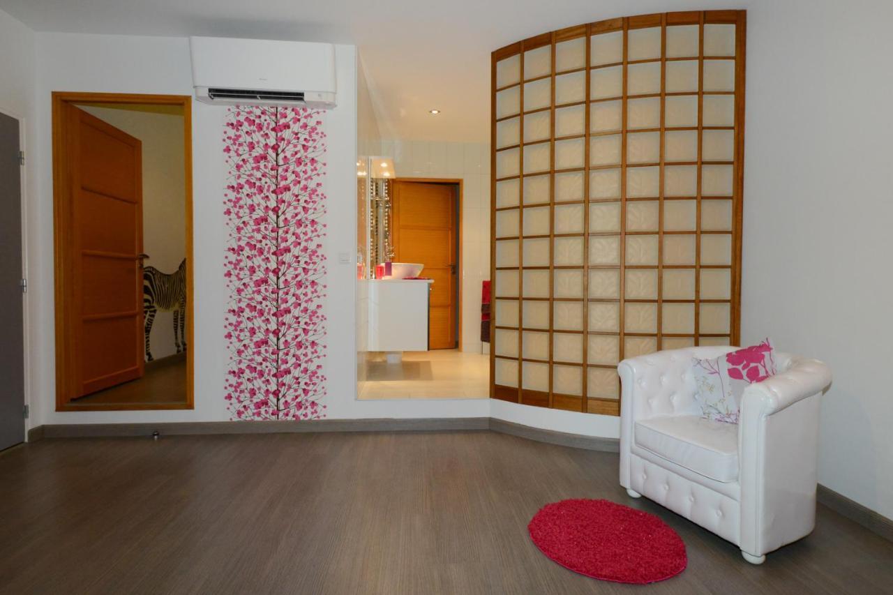 Hotel Les Etangs Du Moulin D'Harcy Lonny Esterno foto