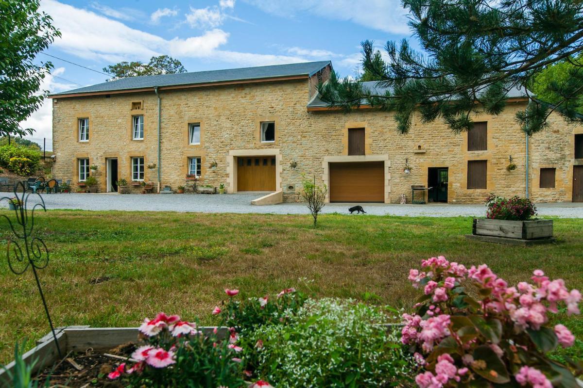 Hotel Les Etangs Du Moulin D'Harcy Lonny Esterno foto