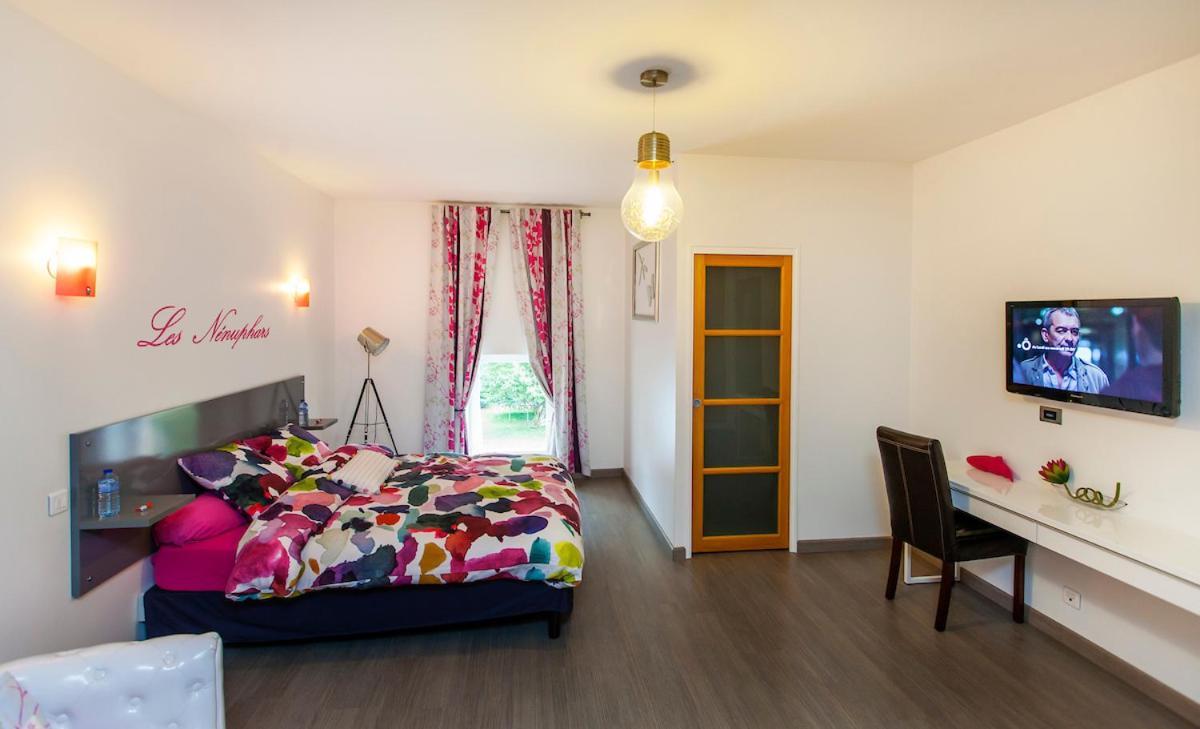 Hotel Les Etangs Du Moulin D'Harcy Lonny Esterno foto