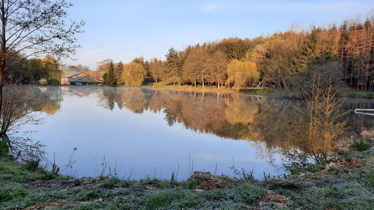 Hotel Les Etangs Du Moulin D'Harcy Lonny Esterno foto
